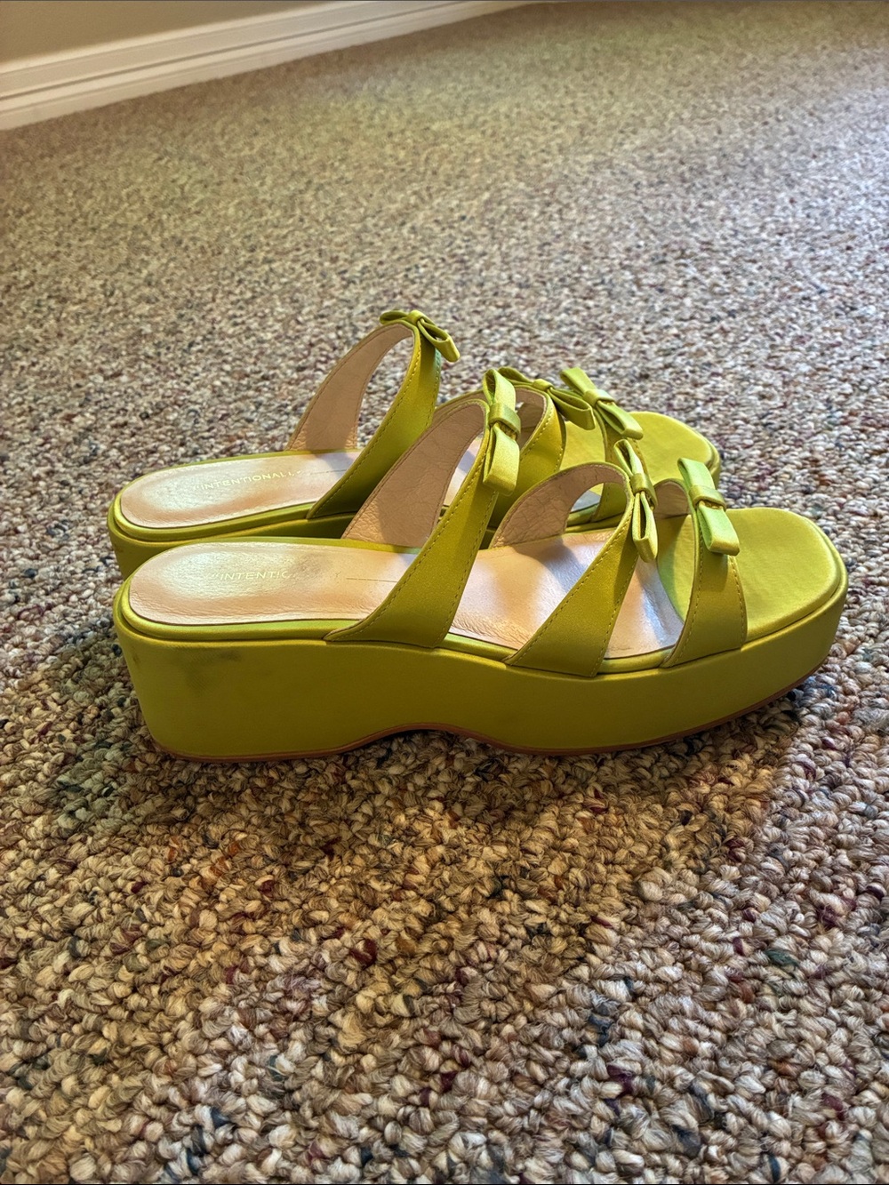 INTENTIONALLY BLANK Lime Green Satin Multi-Strap Bow Platform Sandals - Picture 4 of 5